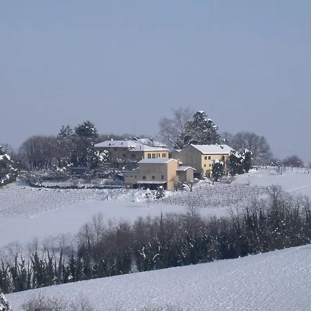 Tenuta San Rocco 3* Conzano