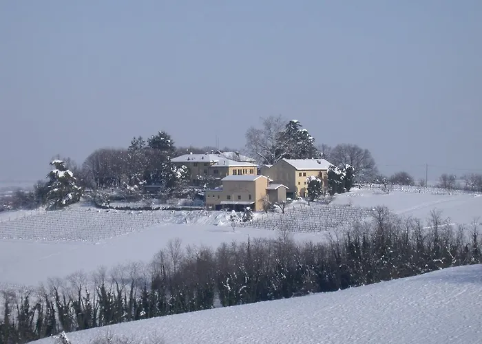 Tenuta San Rocco 3* Conzano